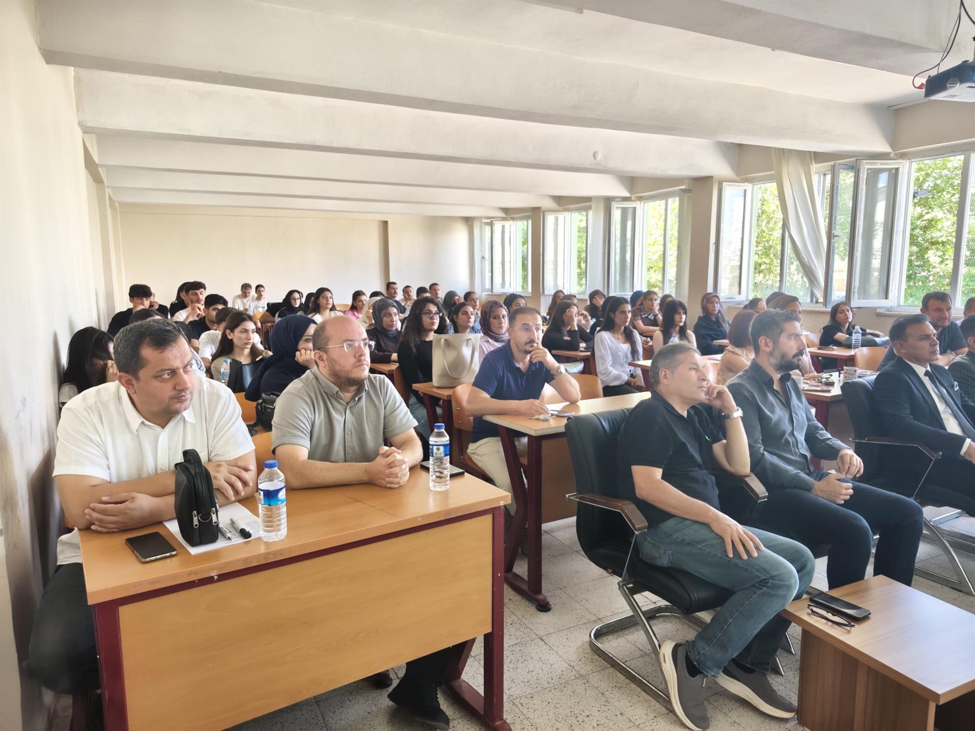 Meslek Yüksekokulumuzda 2026-2027 Eğitim-Öğretim Yılı Oryantasyon Eğitimi Gerçekleştirildi